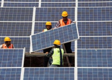 Softbank và foxconn đặt cược hàng tỉ đồng vào điện năng lượng mặt trời ở Ấn độ